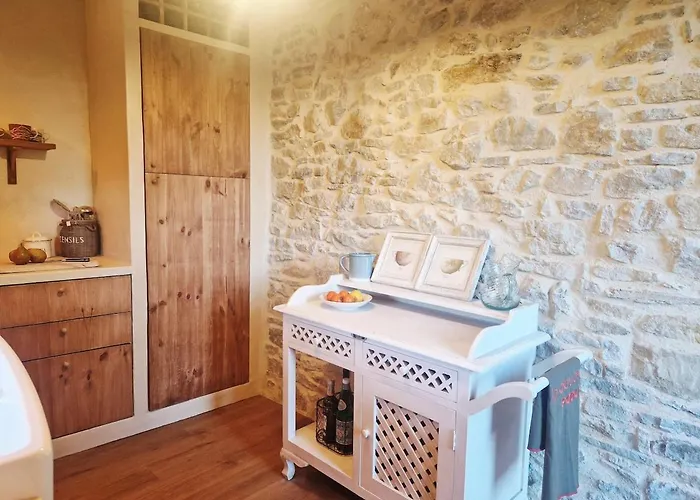 Le Vieux Presbytere Holiday home Beaubigny